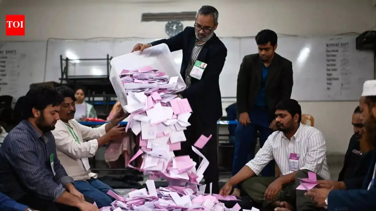 BNP office set ablaze in Bangladesh's Rupganj days after party's landslide election victory - 3