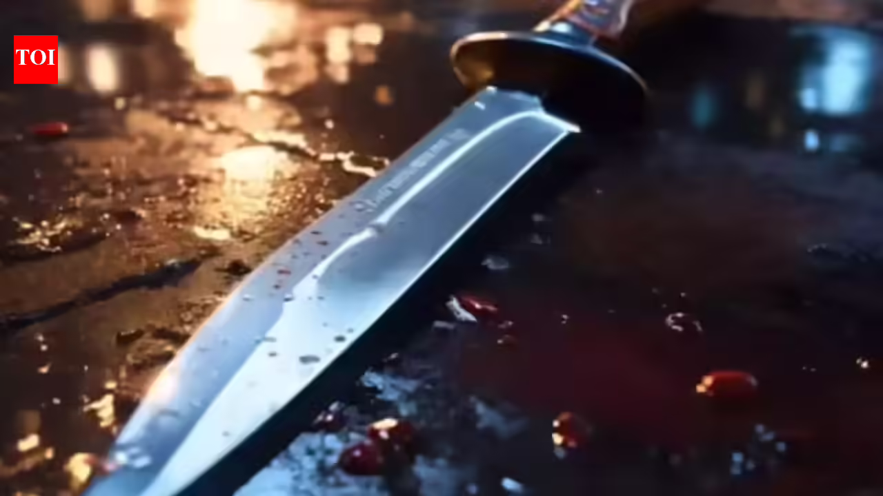 Unable to endure labour pain, UP woman slits her abdomen with kitchen knife; delivers healthy baby later - 3