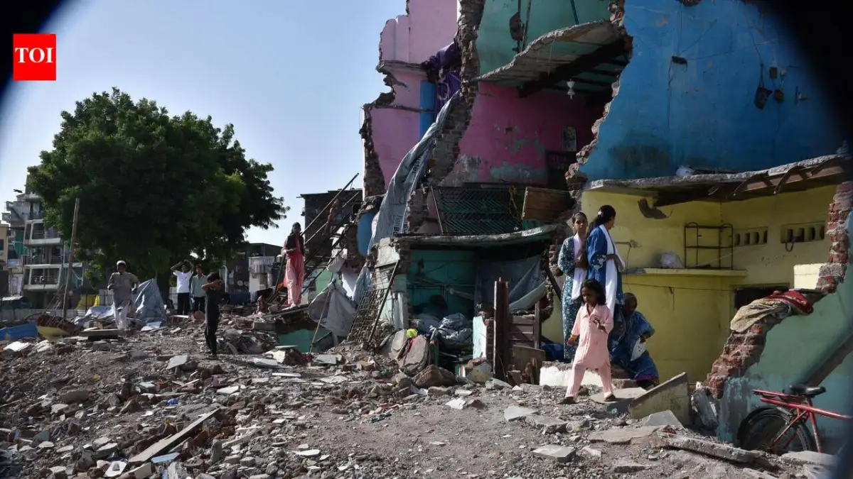 ‘Prima facie unauthorised demolition’: Gujarat High Court says it’s Surat civic body’s duty to rebuild houses - The Indian Express - 3