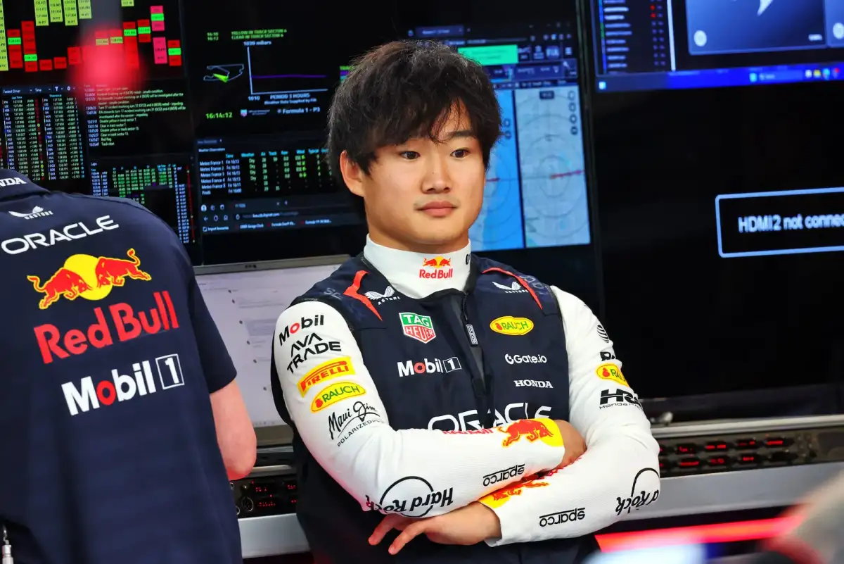 Miami Grand Prix: Antonelli pips Verstappen to pole after Norris wins sprint race – live - 1