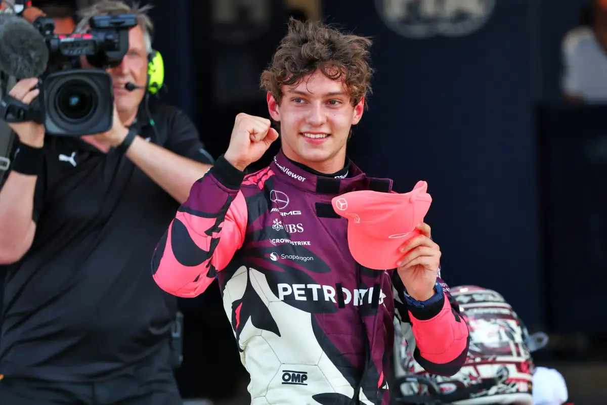 Miami Grand Prix: Antonelli pips Verstappen to pole after Norris wins sprint race – live - 2