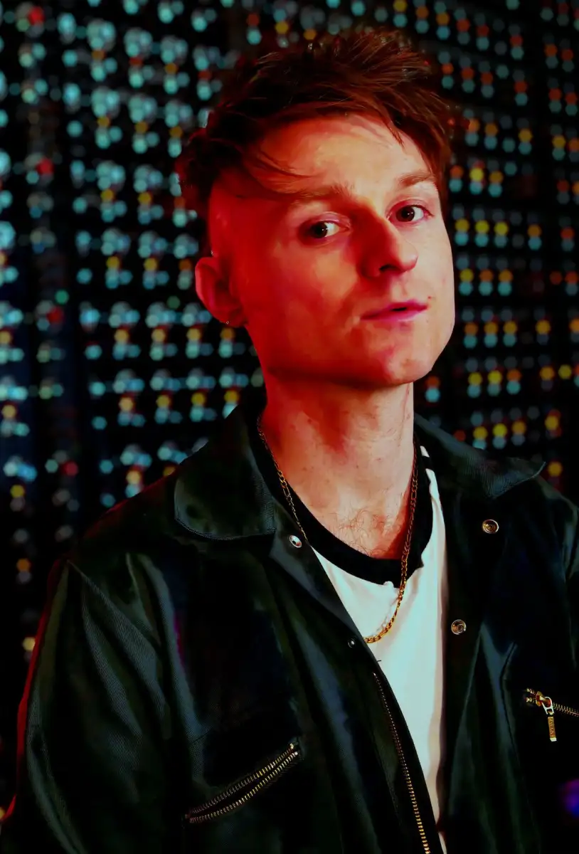YouTuber and 'experimental' singer LOOK MUM NO COMPUTER to represent UK at Eurovision 2026 - 1