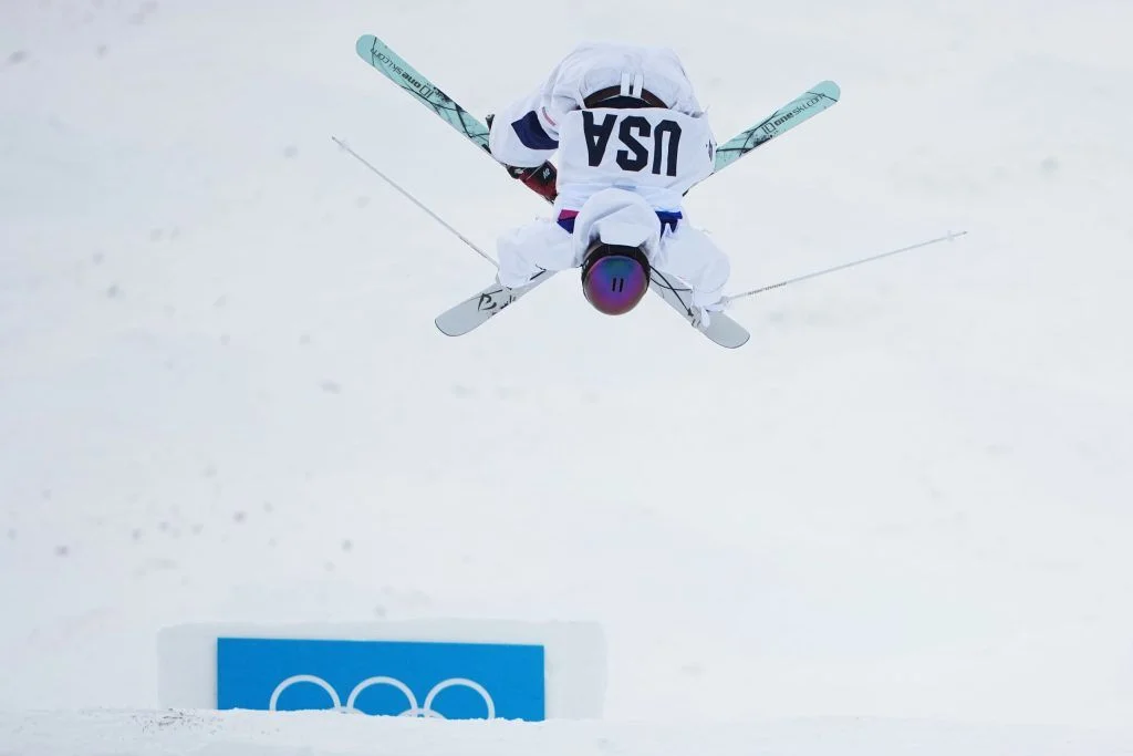 Winter Olympics 2026: Elizabeth Lemley flies to gold in moguls - 2