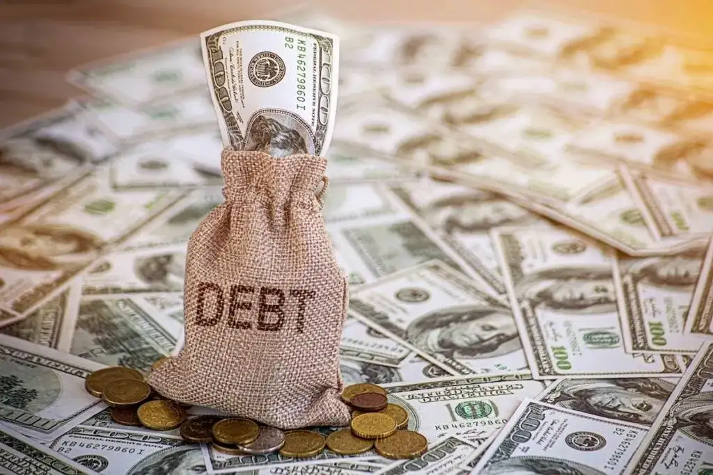 'I Have Over $1 Million in Student Loans': Dave Ramsey's Blunt Response Was 'What Were You Thinking?' - 1