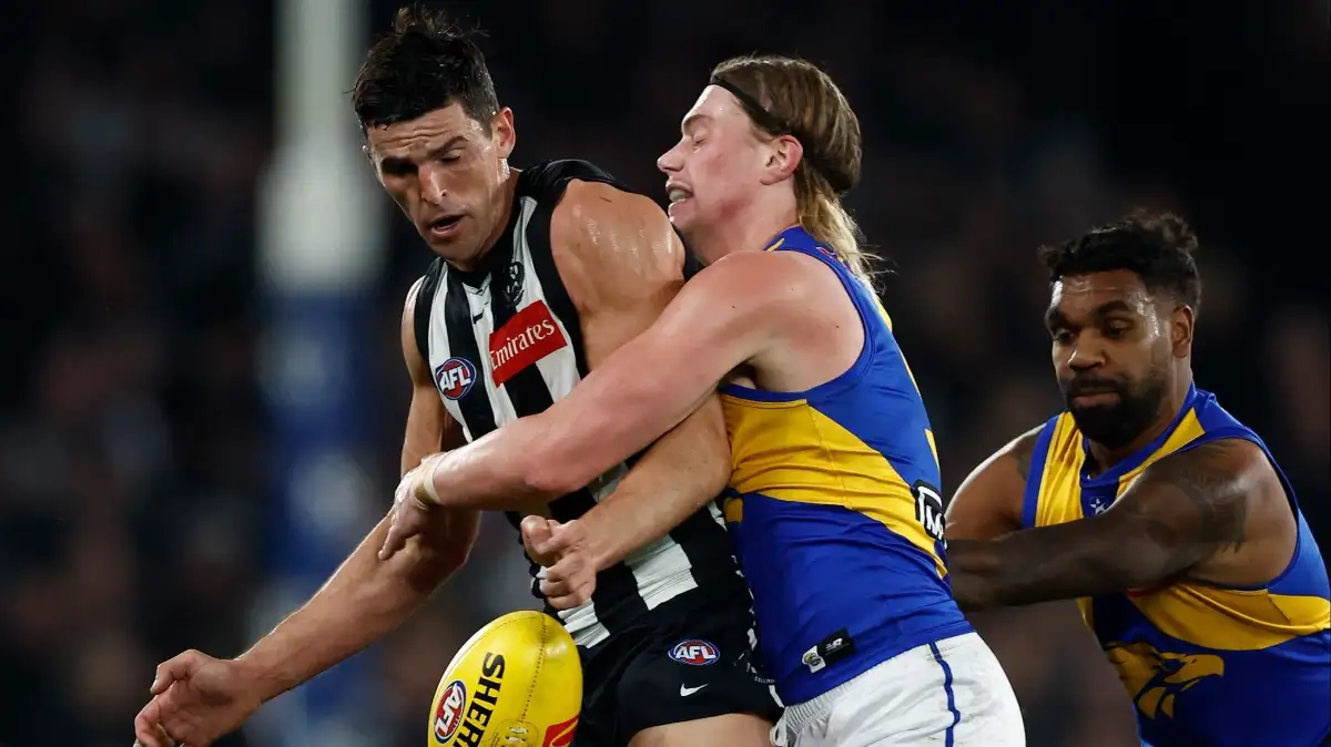 Pendlebury and Reid go at it in milestone game - 1