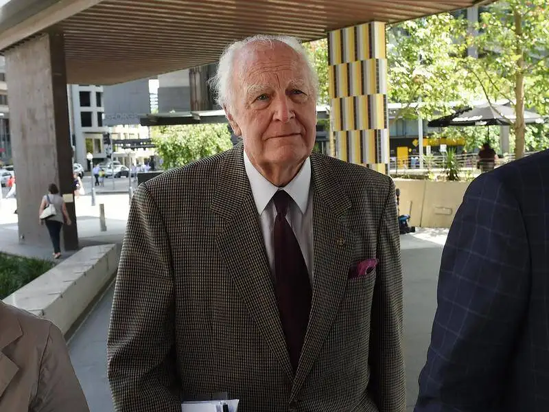 Peter Hollingworth, former governor-general and retired Anglican bishop, dies at 91 - 3