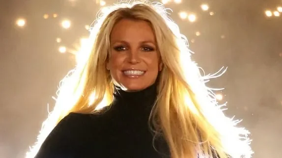 Britney Spears hits back at 'mean girls' in cryptic posts after rehab stint and DUI arrest - 3