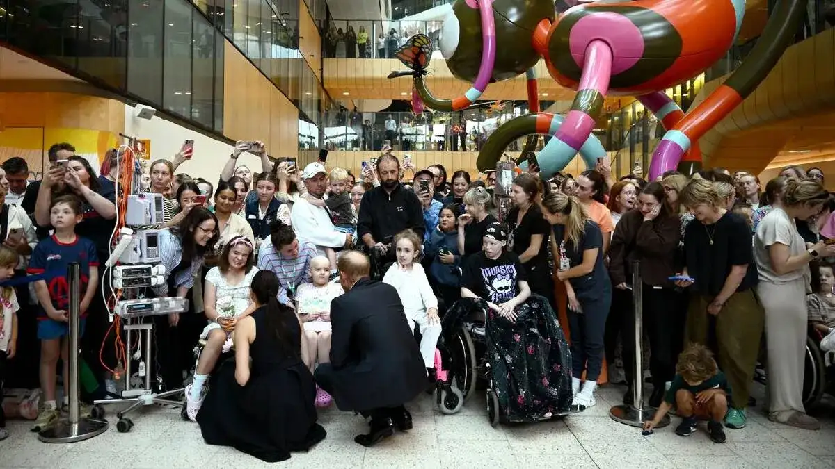 Australia news live: Steggall condemns Taylor’s ‘deeply irresponsible’ Gaza refugee comments; Harry and Meghan welcomed at Melbourne Royal children’s hospital - 1