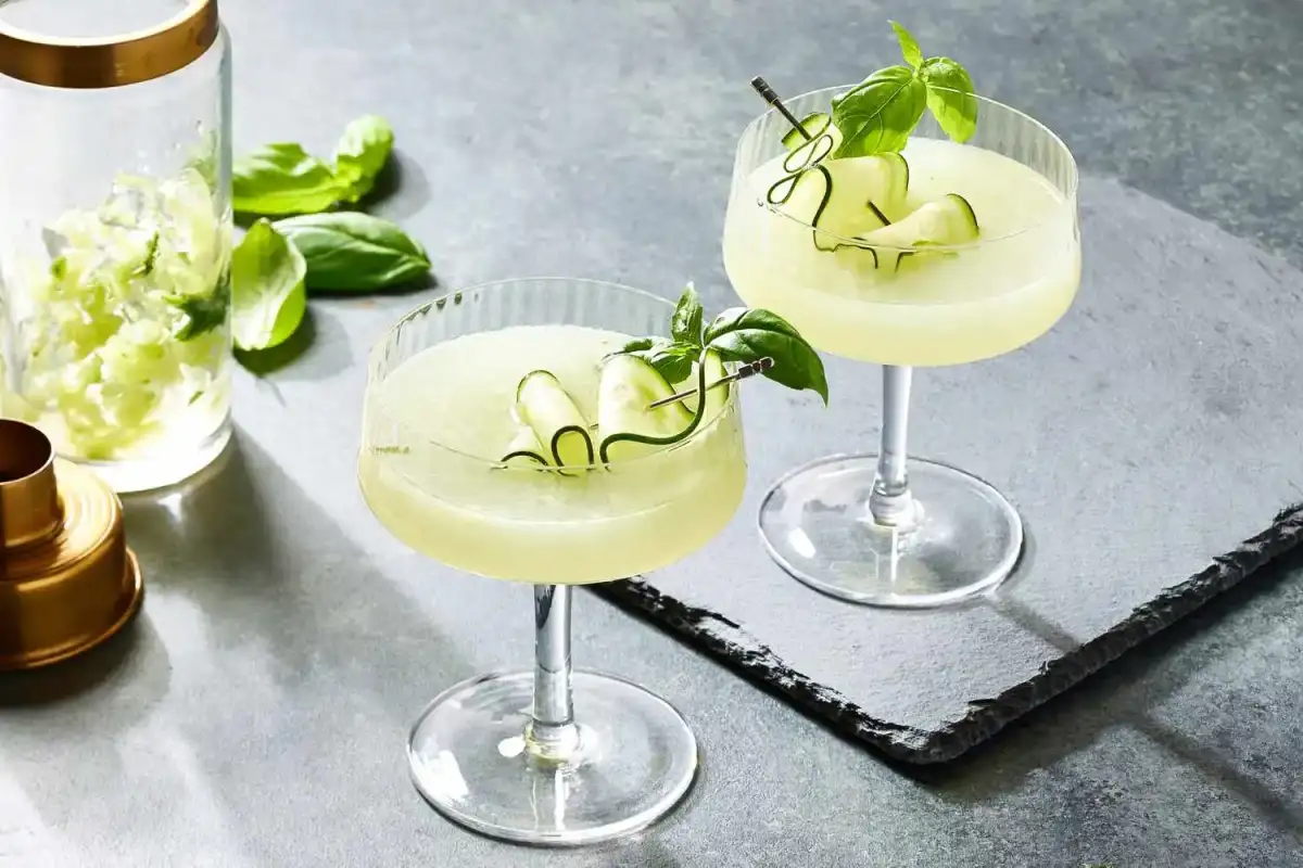 From Spritzes To Slushes, These Are The Cocktails I'm Making This Spring - 4