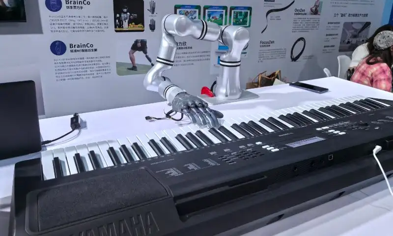 Robots learning human hands: inside China's race to build ultra-dexterous AI - 3
