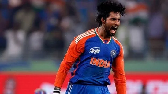 'Strike hi nahi mila powerplay mein': Tilak Varma hilariously accuses Ishan Kishan despite his gamechanging 77 vs Pakistan at T20 WC 2026 - 3