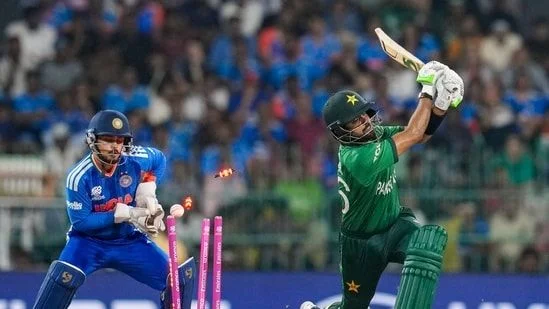 Former Pakistan Players Demand Sacking of Babar, Other Seniors After India Debacle - 1