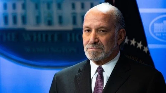 LUTNICK FAMILY STANDS TO MAKE FORTUNE FROM TARIFF RULING... - 4