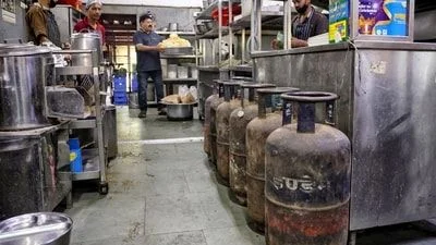 LPG crisis: Priority supply to hospitals, hostels and residential schools, says Karnataka Minister - 3