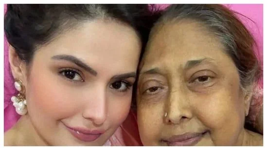 Zareen Khan’s mother Parveen Khan passes away at 65 in Mumbai - 1