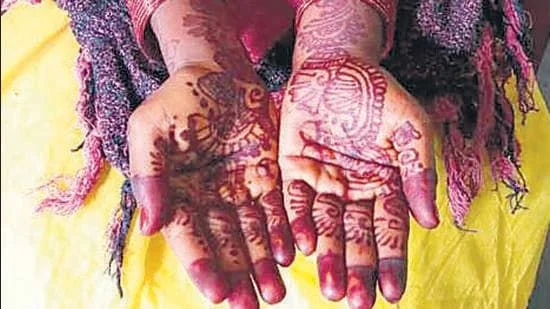 Maharashtra child rights body considers recommending mention of birthdate on wedding invitations - 1