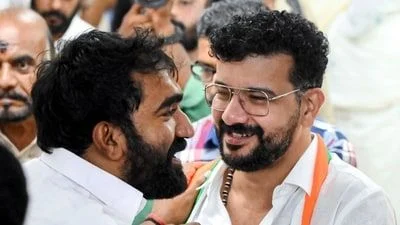 AICC buys time to declare Kerala CM - 1