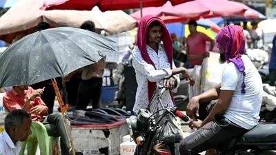 ‘Yellow' alert issued for heatwave in Delhi; max temperature likely to be around 44°C - 1
