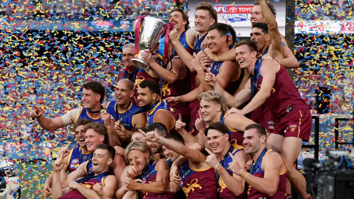 AFL round four teams and expert tips: Blues make key changes for must-win Good Friday clash - 2