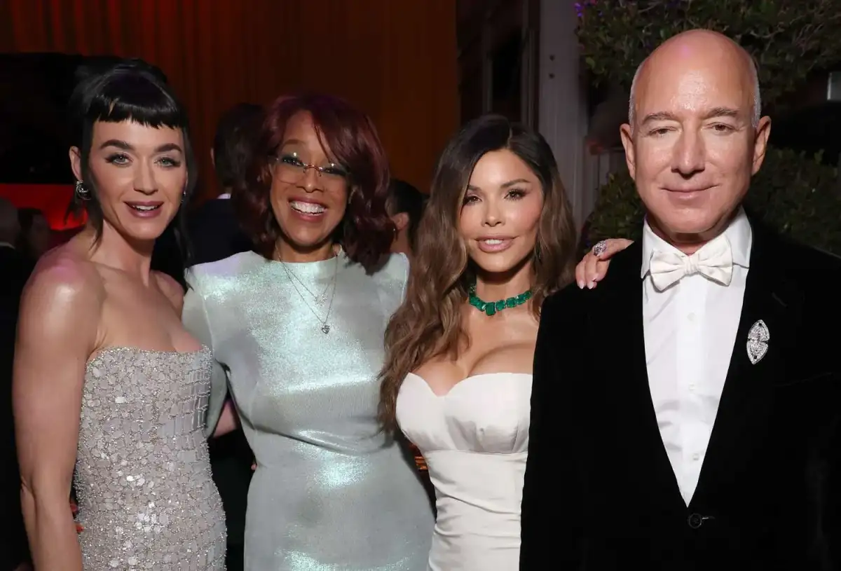 Who says money can’t buy happiness? Meet the unabashedly happy Mrs Sánchez Bezos - 3