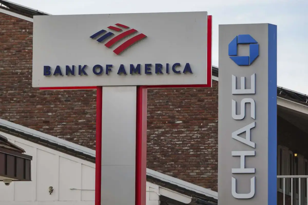 Stock market today: S&P 500, Nasdaq, Dow futures hover after banks report record profit - 4