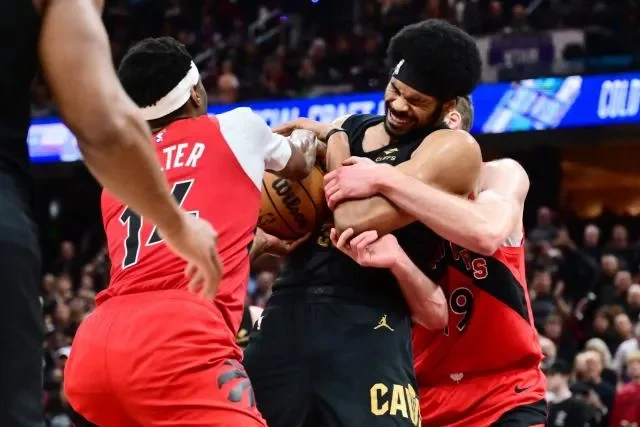 Cavs close out Raptors in 7 behind Allen's 22-19 - 1