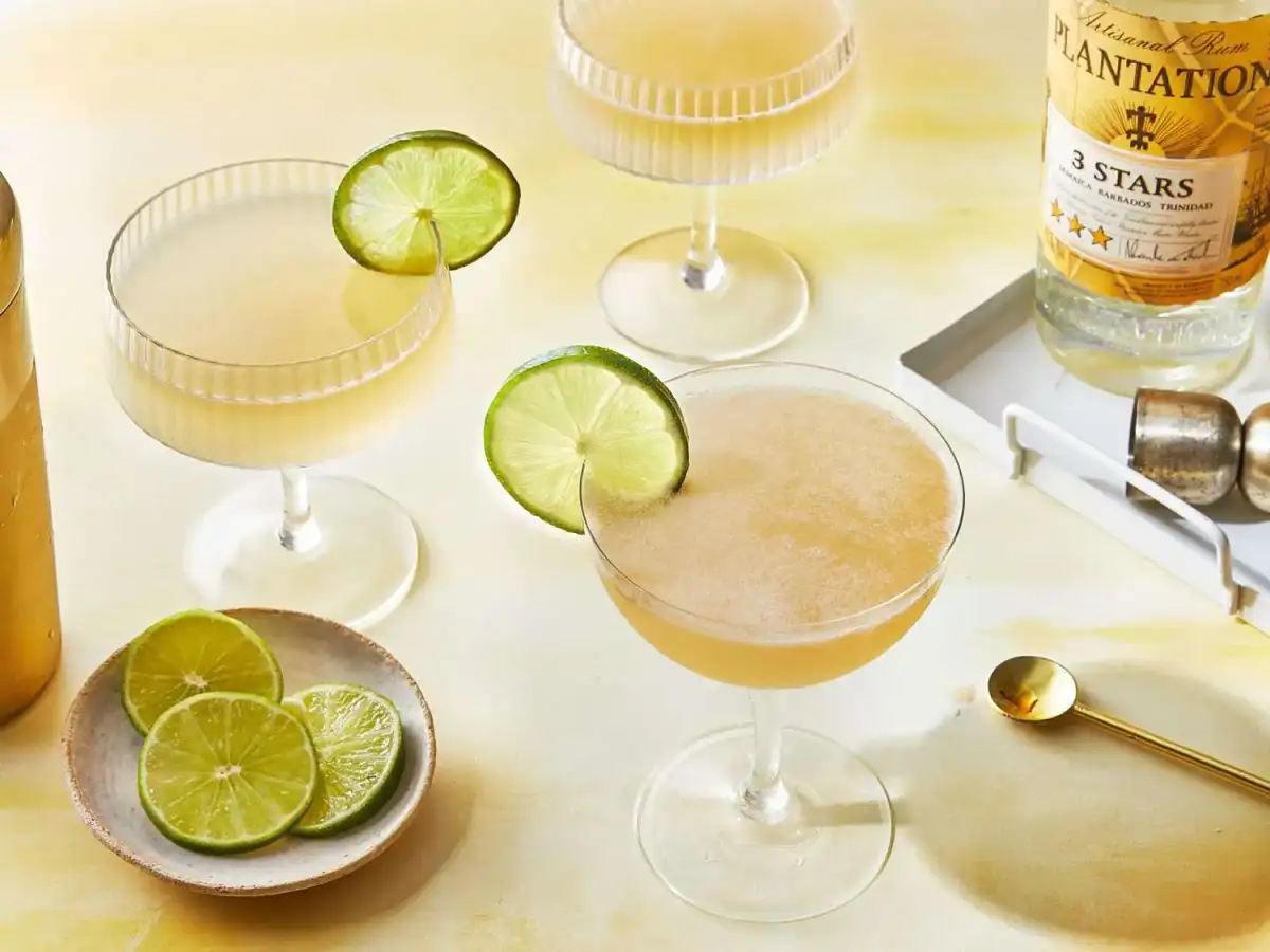 From Spritzes To Slushes, These Are The Cocktails I'm Making This Spring - 3