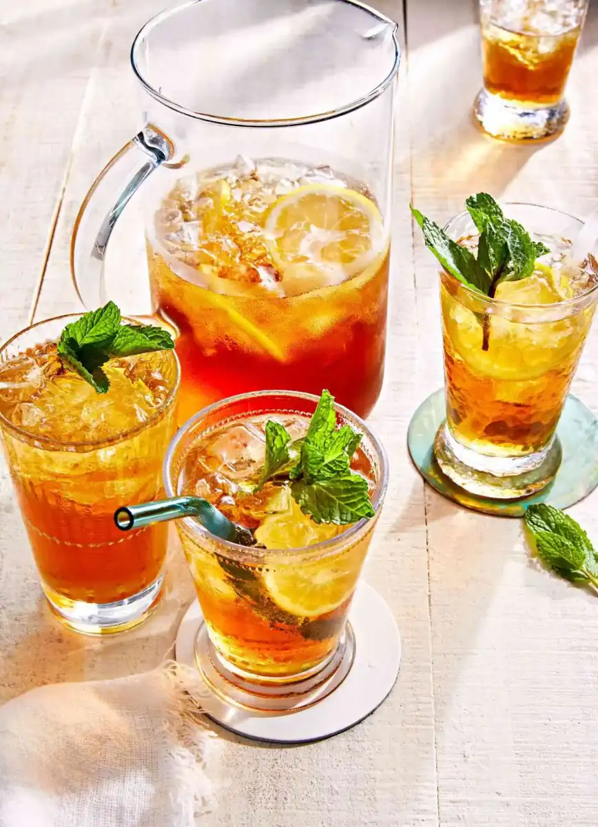 From Spritzes To Slushes, These Are The Cocktails I'm Making This Spring - 1
