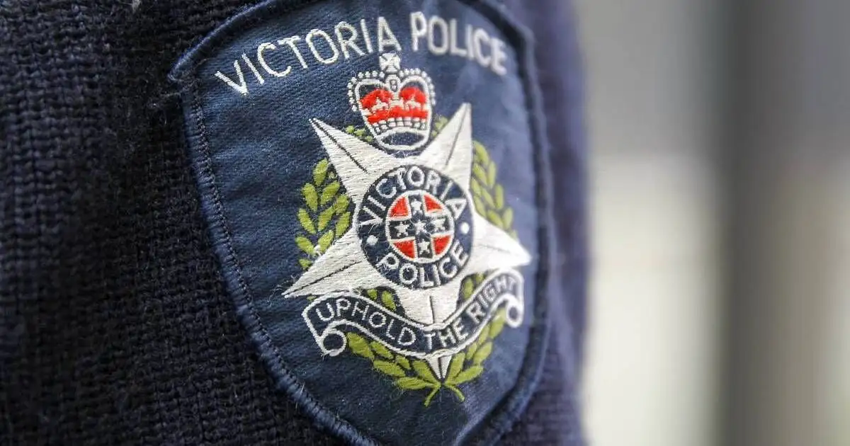 Man dies in ute rollover - 2