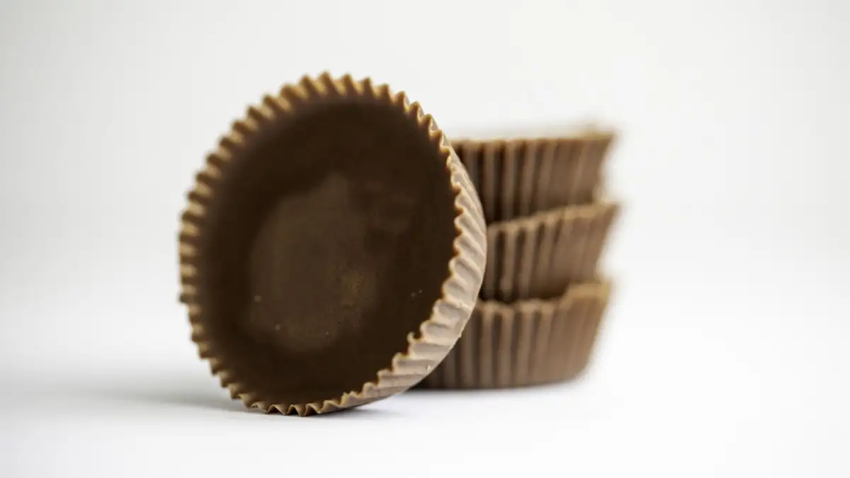 Katie Attempts a Viral Protein-Rich Reese’s Dupe With a Special Guest - 1