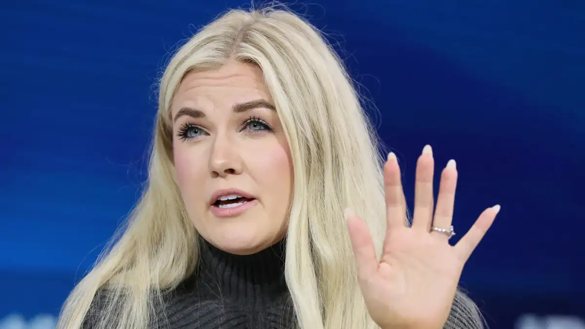 Erika Kirk Faces Backlash Over All-Black 'Assassin' Outfit, as Critics Draw Comparisons to Tyler Robinson - 3