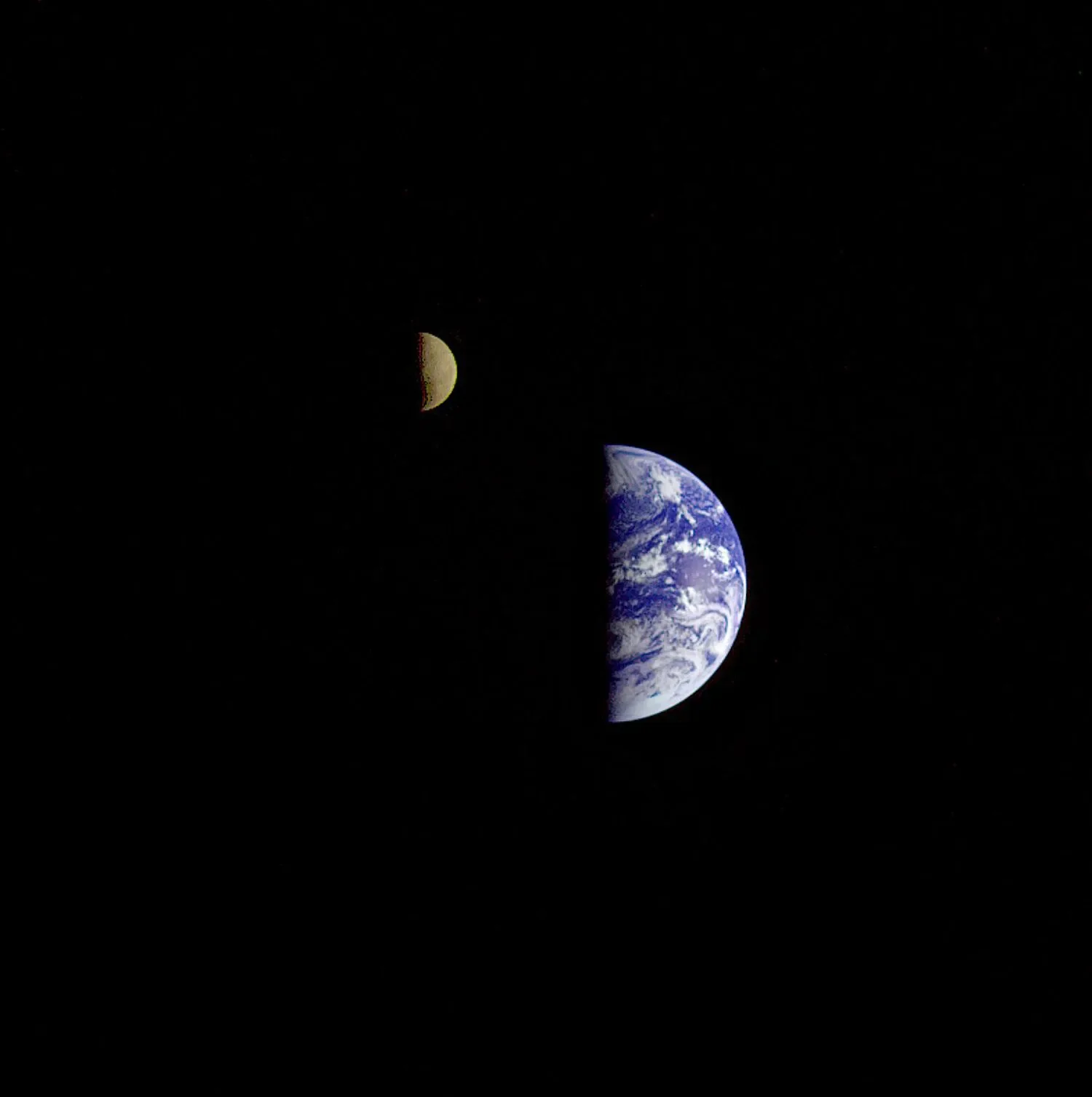 What's on dark side of the Moon? NASA hopes it's secret to life on Earth... - 3